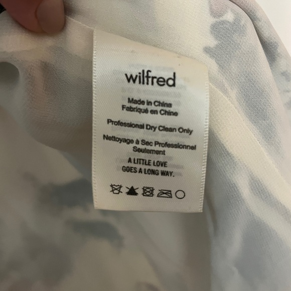 Aritzia | Wilfred Astere Wrap Dress in white floral - Picture 6 of 6